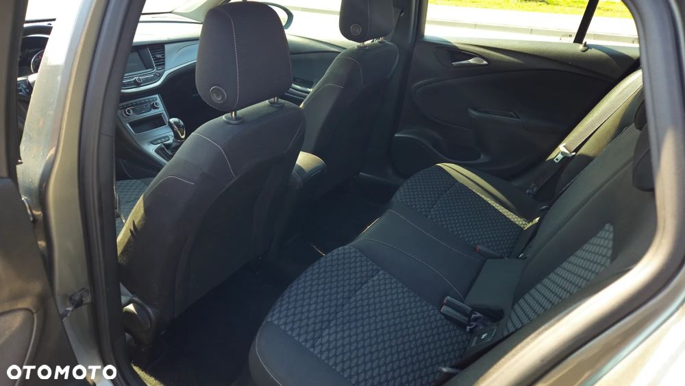 Opel Astra 1.2 Turbo Start/Stop Sports Tourer Elegance - 17
