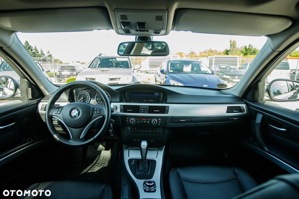 BMW Seria 3 318i Edition Sport - 4