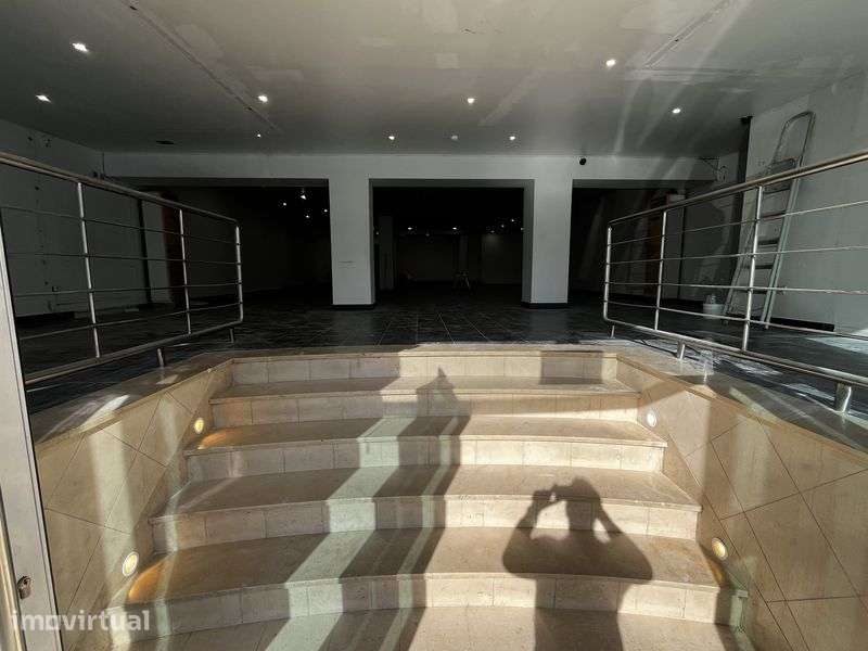 Arrenda-se espaço comercial - Grande imagem: 2/5