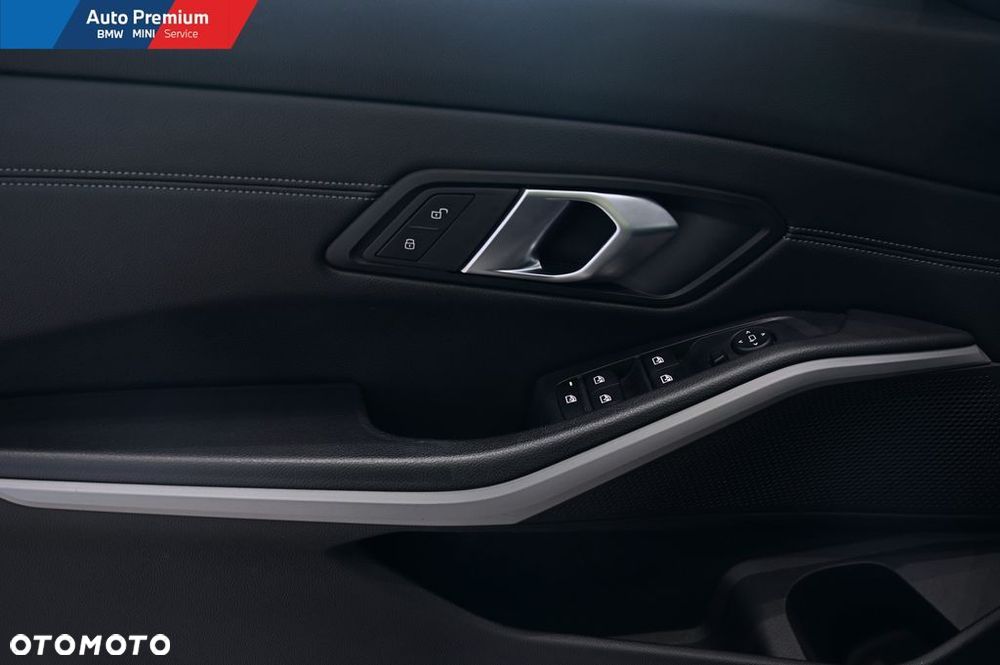BMW Seria 3 318i Advantage - 11