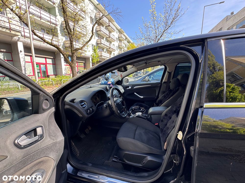 Ford Mondeo - 8