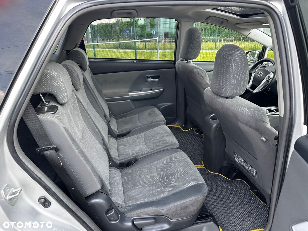 Toyota Prius+ (Hybrid) Comfort - 17