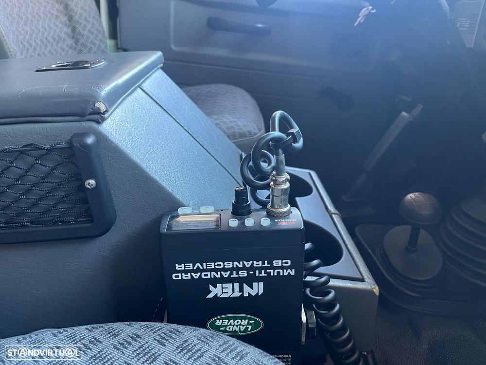 Land Rover Defender 90 2.5 TD5 Metal Top - 15
