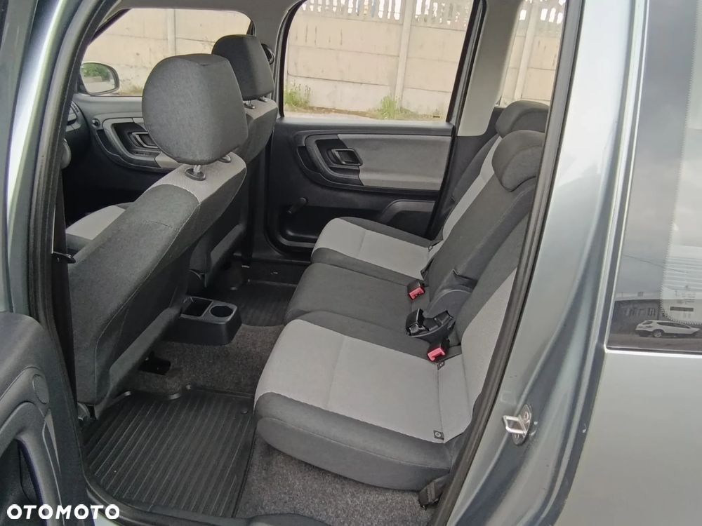 Skoda Roomster 1.4 MPI FAMILY - 17