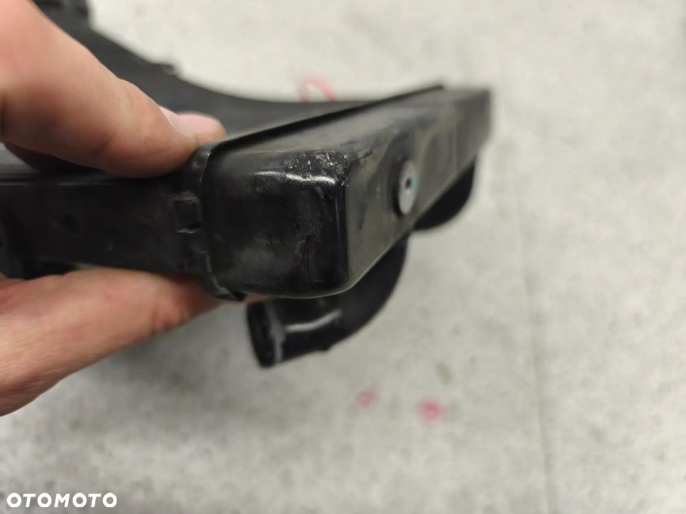 Chłodnica Triumph Street Triple 675 - 11