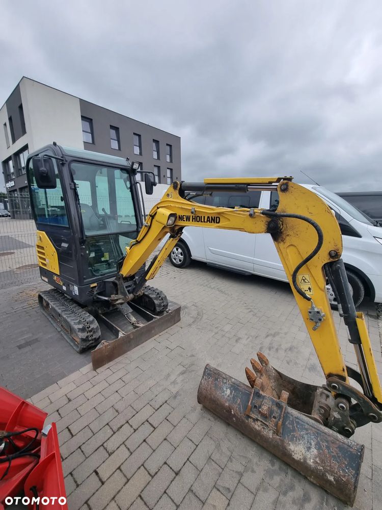 New Holland E19C - 2