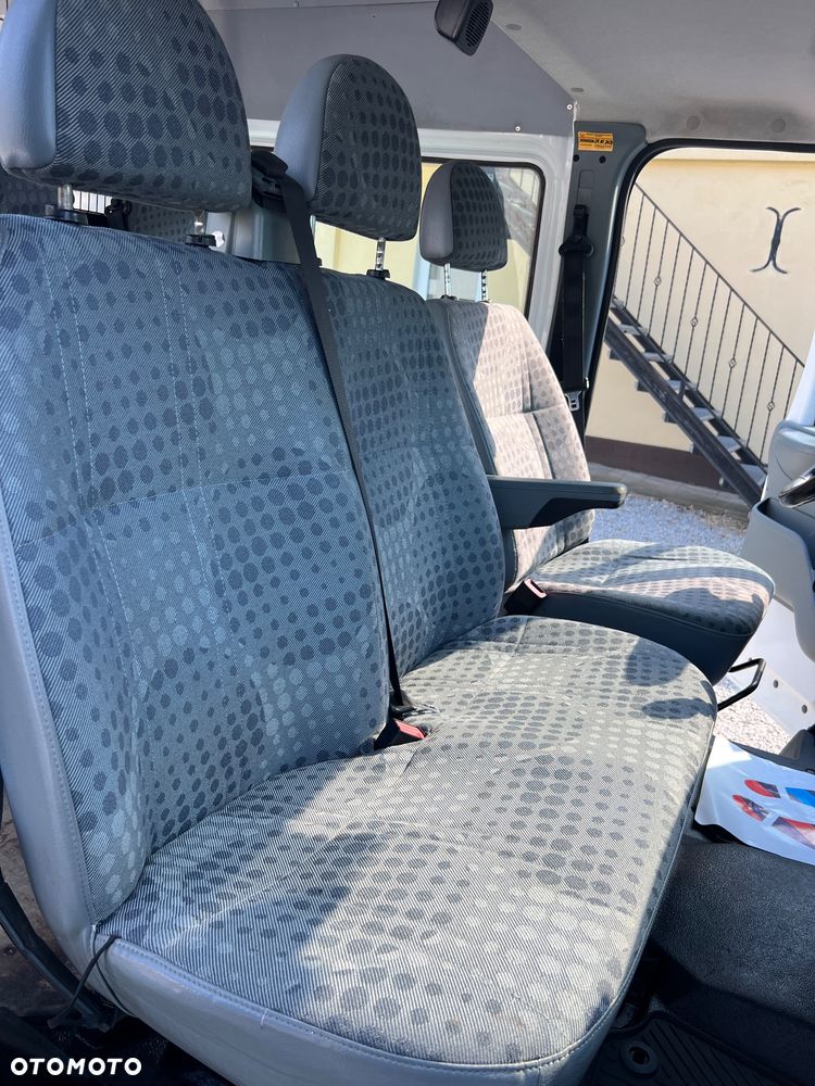 Ford Transit Furgon Brygadowy Doka 6 os. 4x4 AWD 2.4 TDCI 140KM Wyciągarka Webasto HAK - 32
