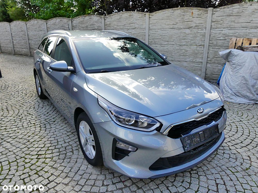 Kia Ceed - 1