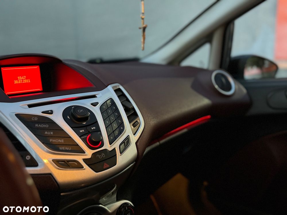 Ford Fiesta - 11