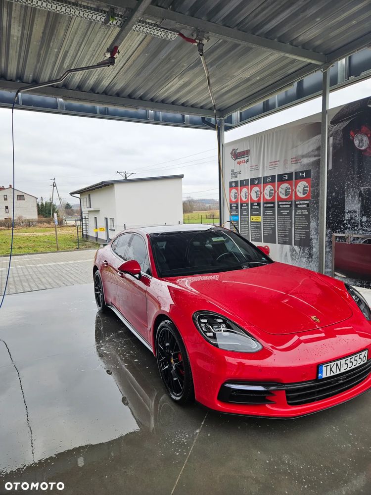 Porsche Panamera 4 - 1