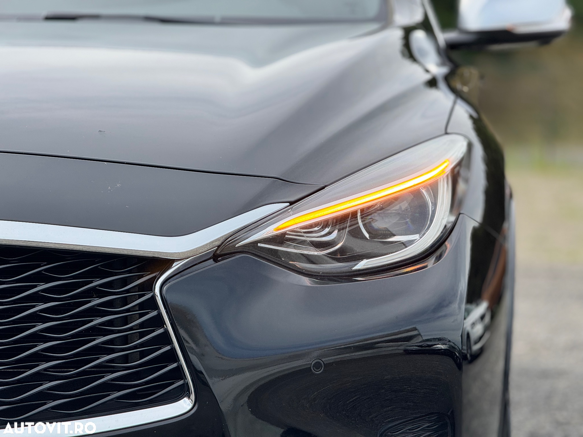 Infiniti Q30 2.2d DCT Sport City Black - 17