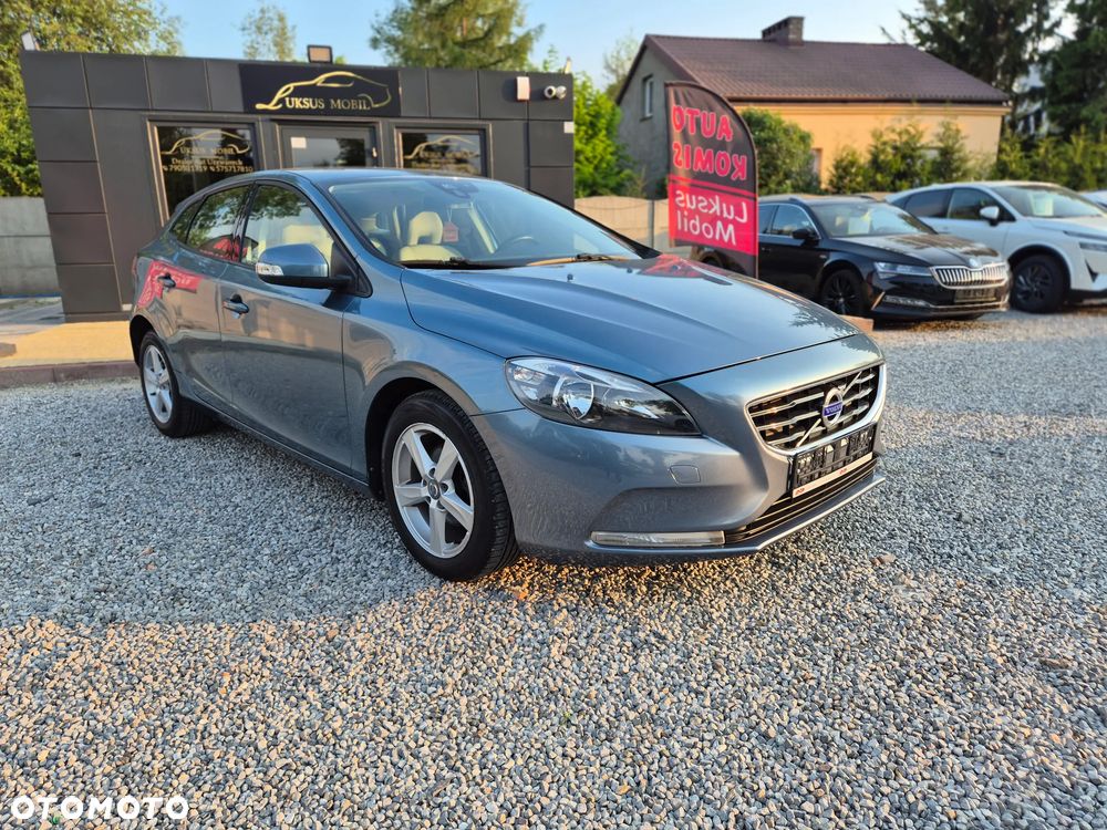 Volvo V40 - 18