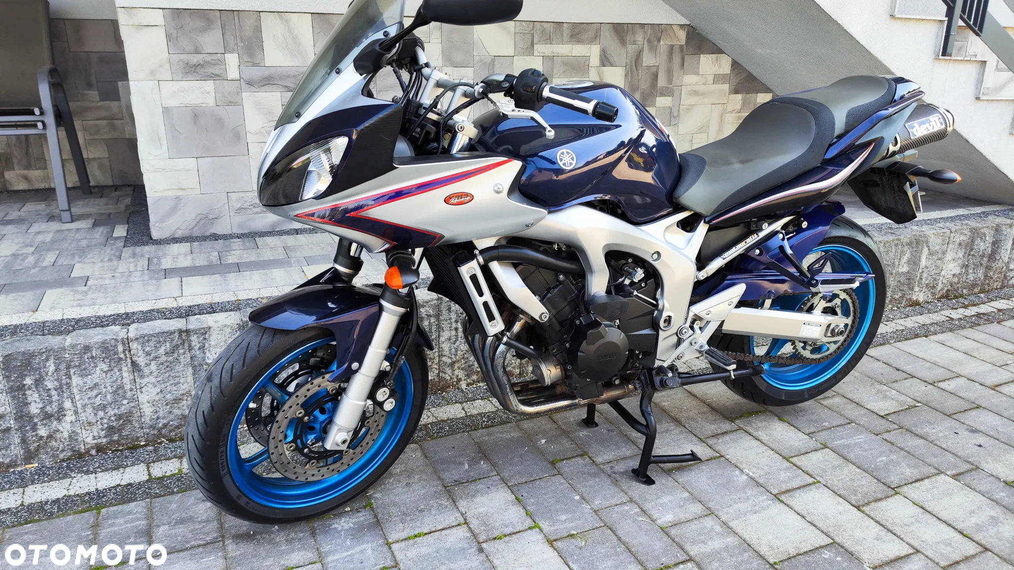 Yamaha FZS - 4