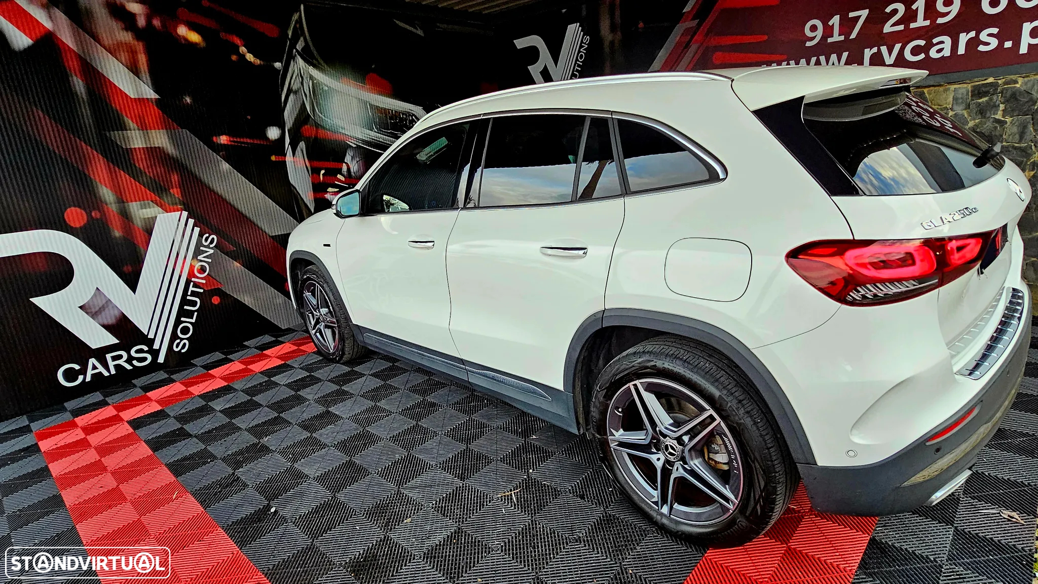 Mercedes-Benz GLA 250 e AMG Line - 3