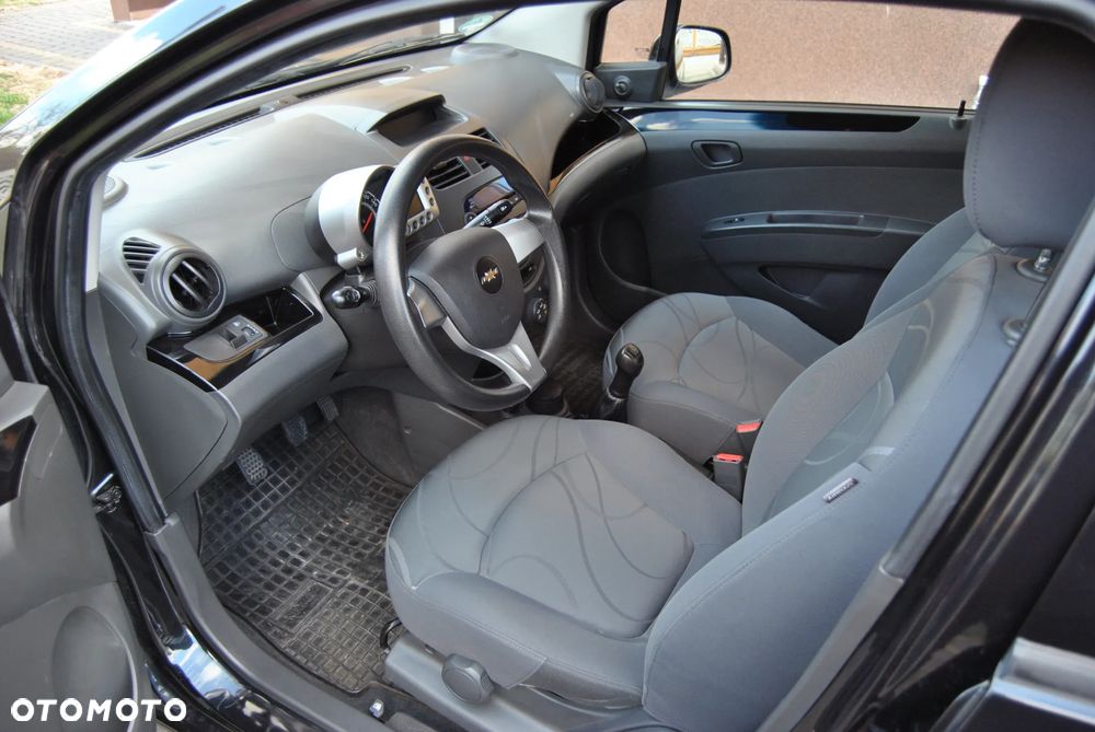 Chevrolet Spark 1.0 LS+ Design - 11