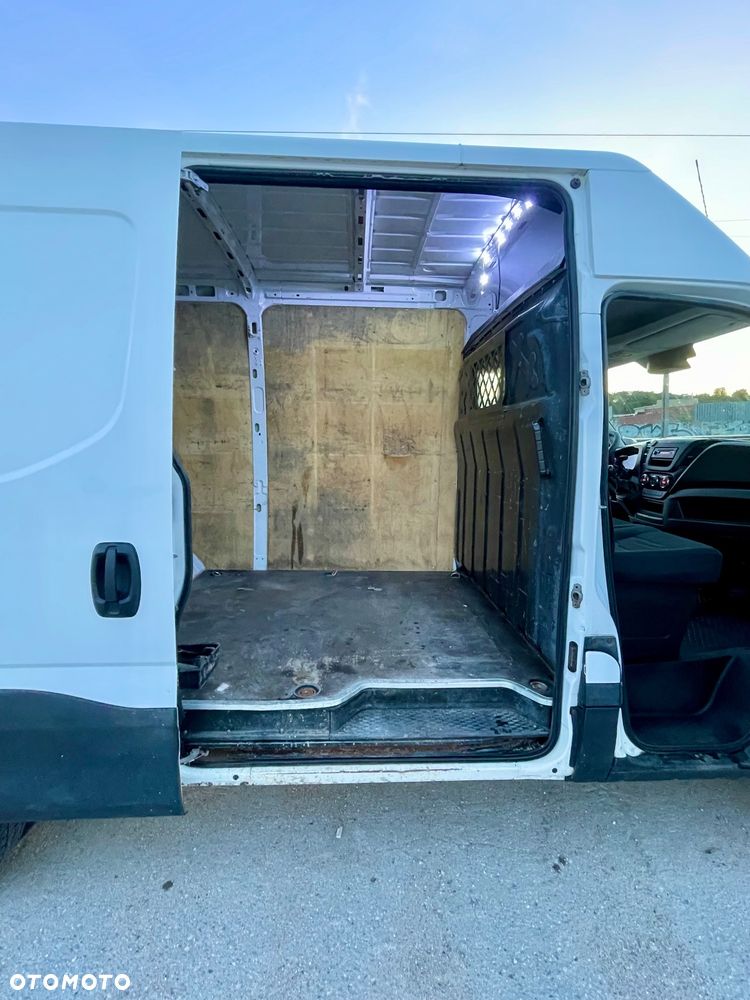 Iveco Daily - 12