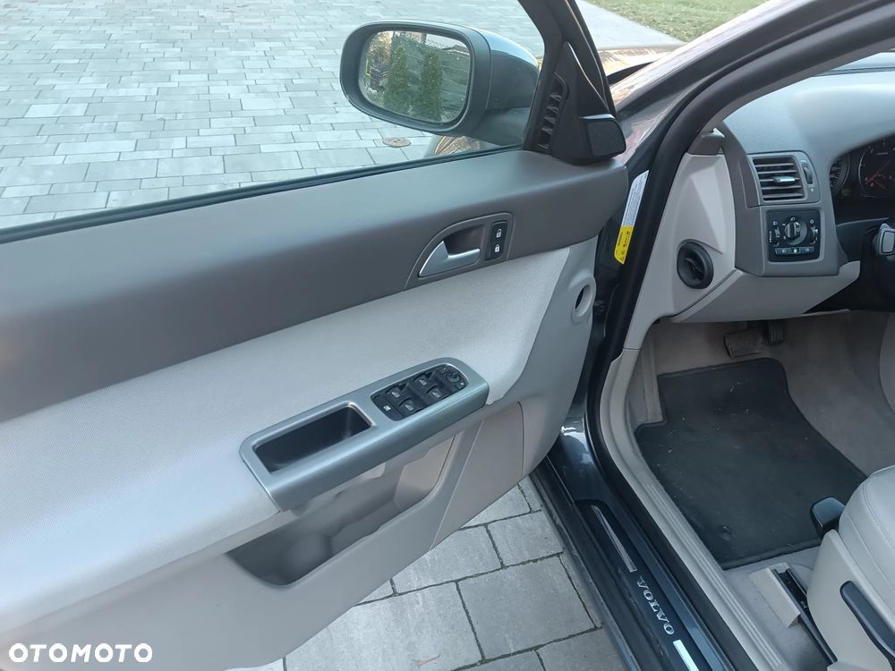 Volvo S40 2.0D DPF Powershift Momentum - 14