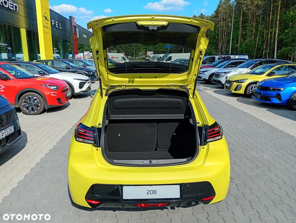 Peugeot 208 - 14