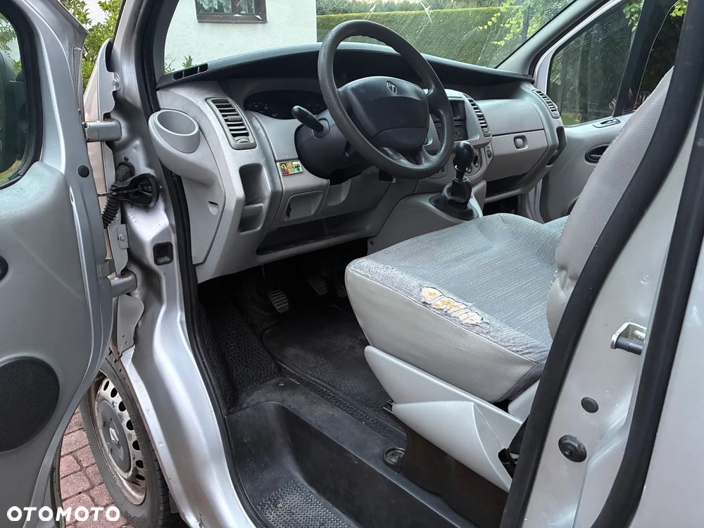 Renault Trafic - 17