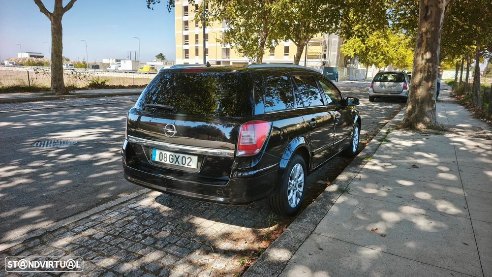 Opel Astra 1.7 CDTi Cosmo - 3