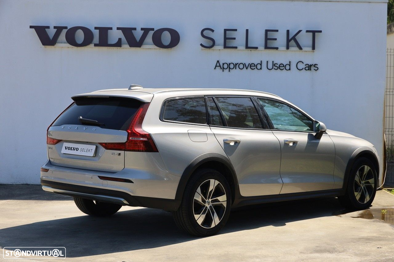 Volvo V60 Cross Country 2.0 B4 Geartronic - 2