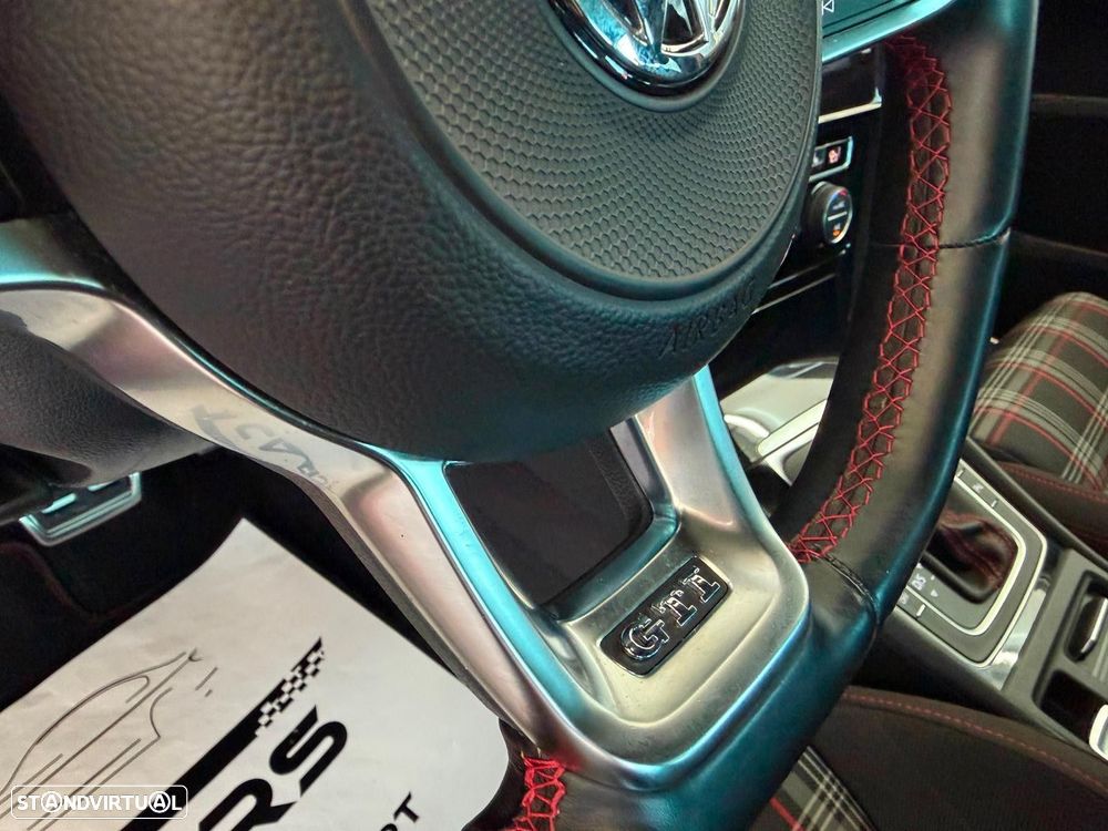VW Golf 2.0 TSi GTi DSG Performance - 10