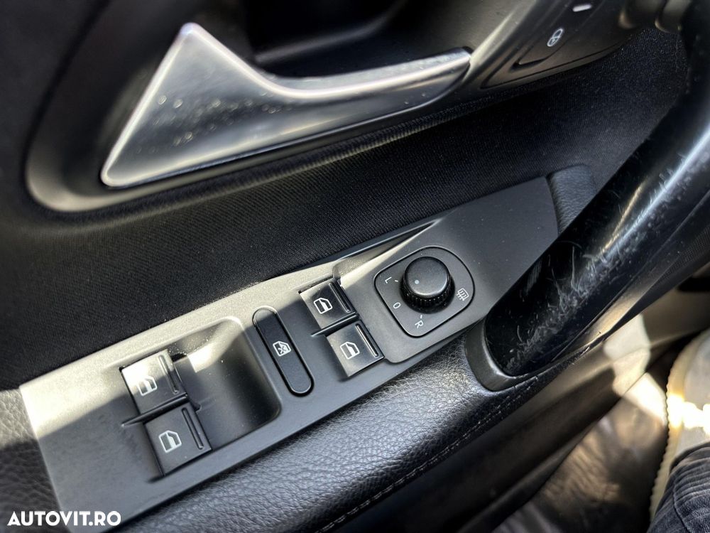 Volkswagen Passat CC - 19