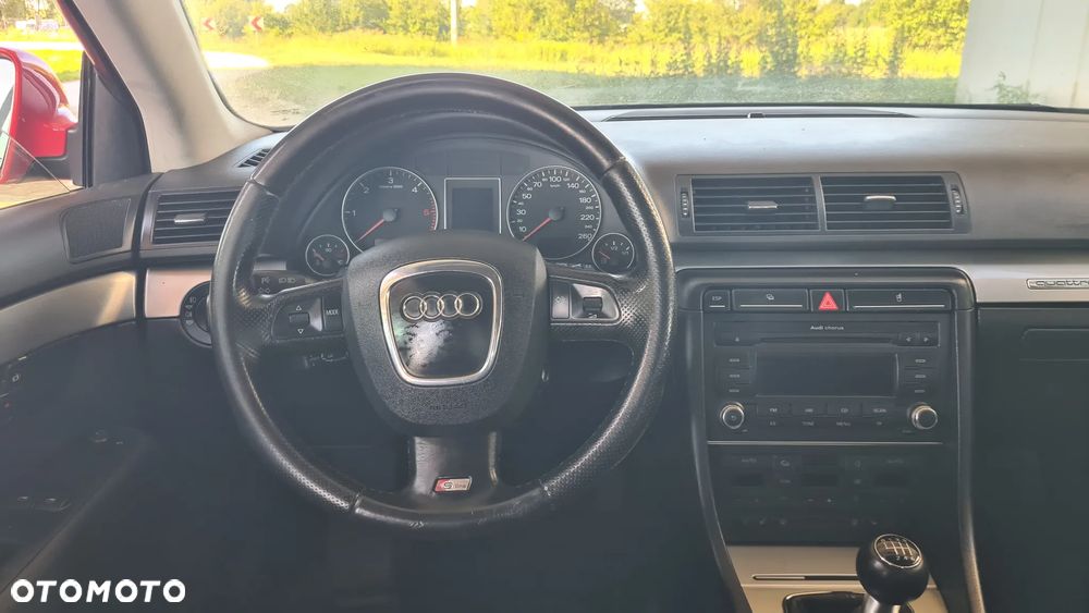 Audi A4 Avant 2.0 TDI DPF quattro - 15