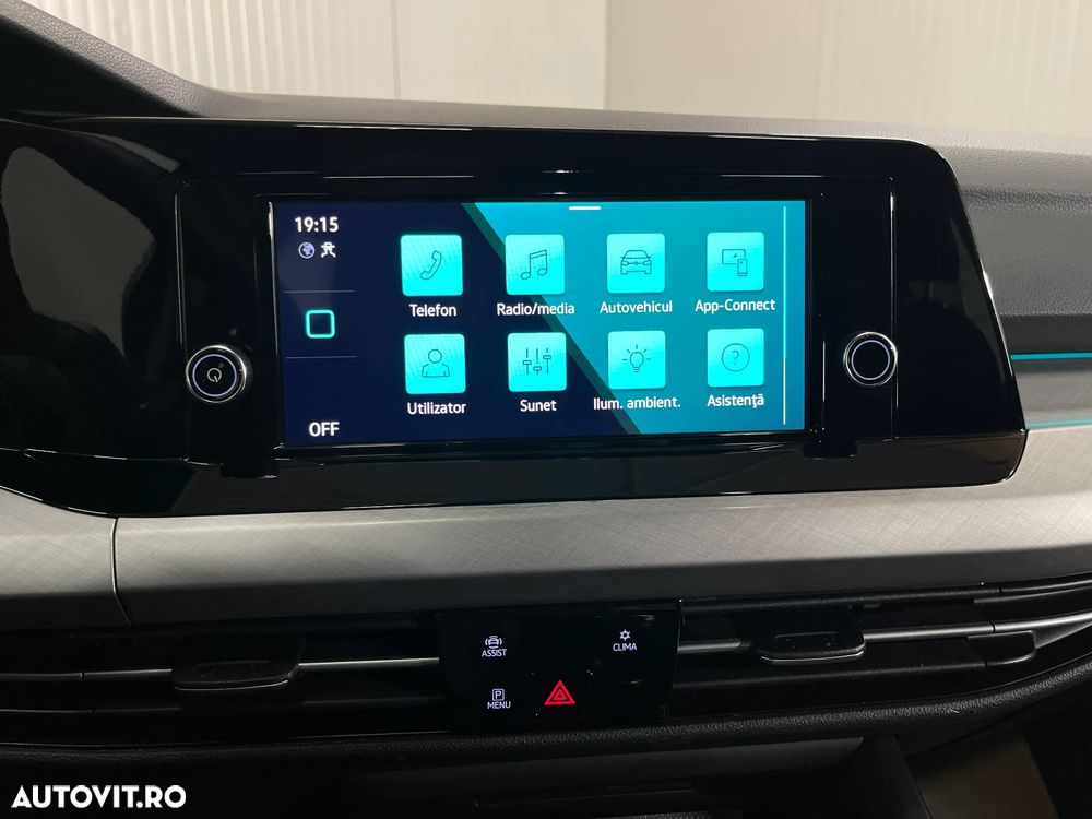 Volkswagen Golf 2.0 TDI SCR Life - 16