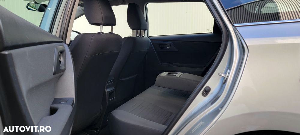 Toyota Auris - 8