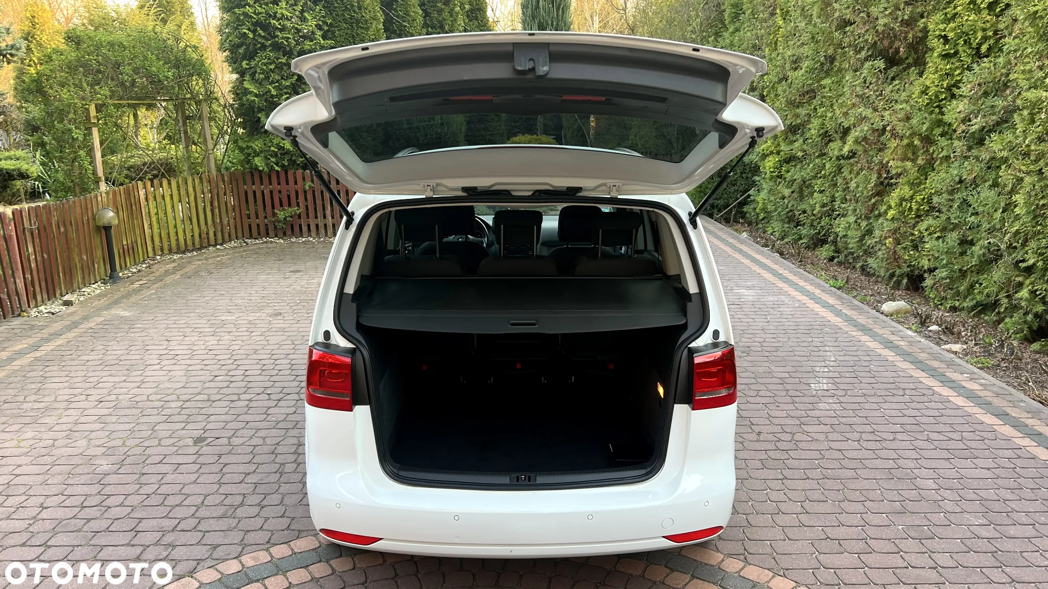 Volkswagen Touran 1.6 TDI DPF Comfortline - 31