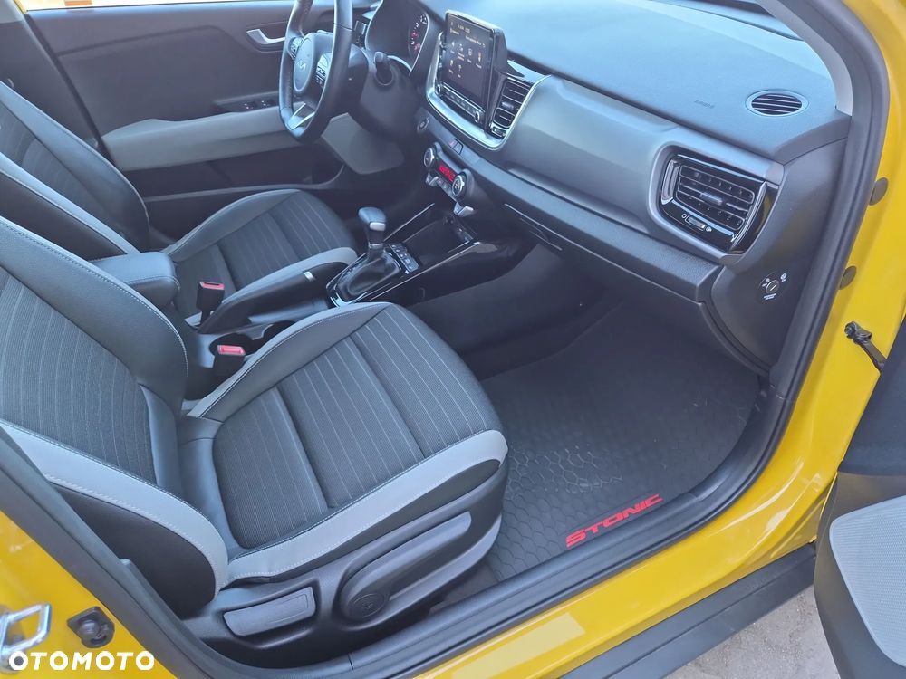 Kia Stonic 1.0 T-GDI MHEV L Business Line DCT - 28