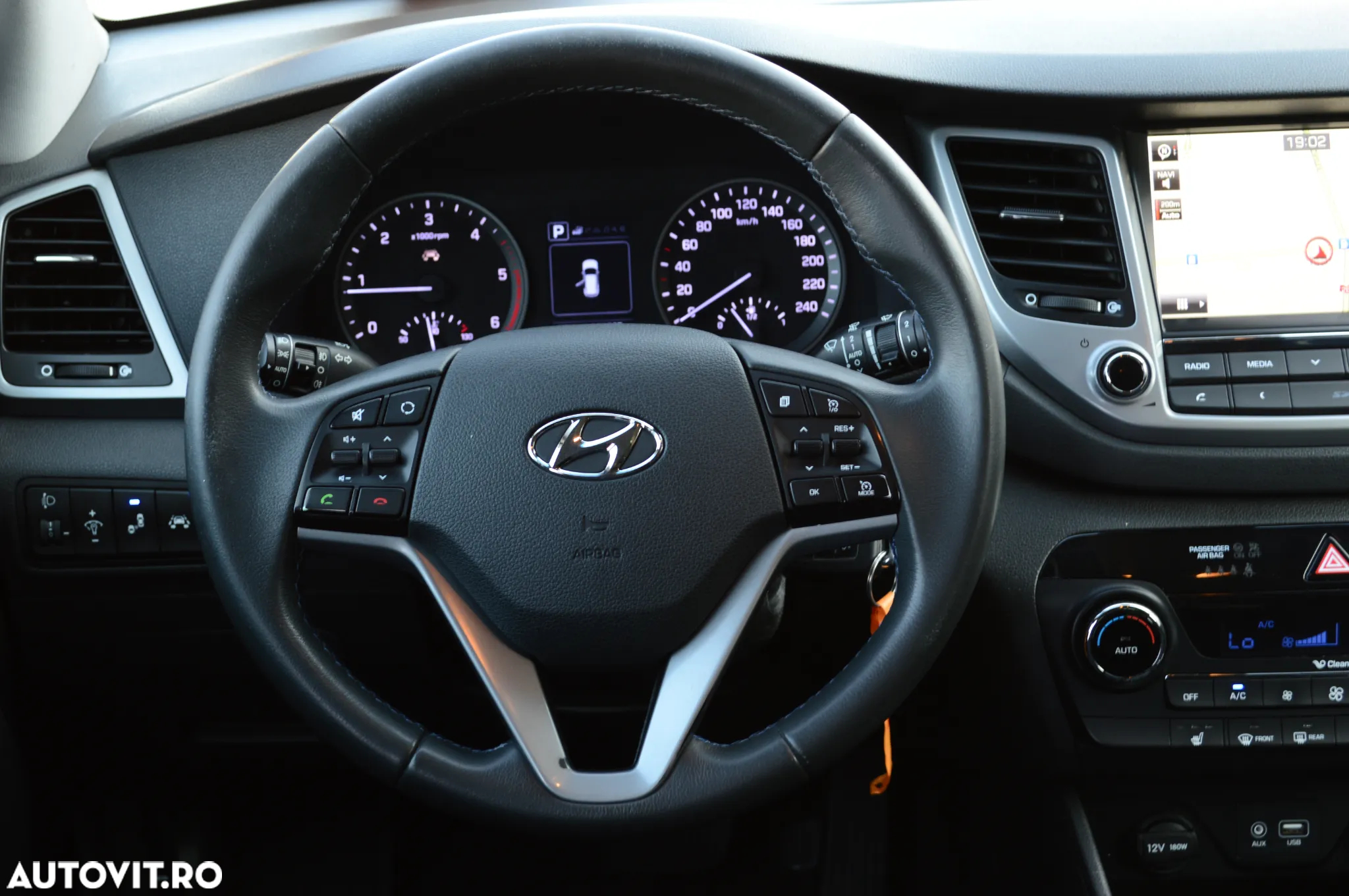Hyundai Tucson blue 1.7 CRDi 2WD DCT Passion - 37