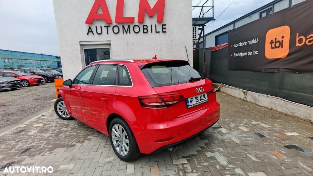 Audi A3 Sportback 2.0 TDI (clean diesel) S tronic S line Sportpaket - 9