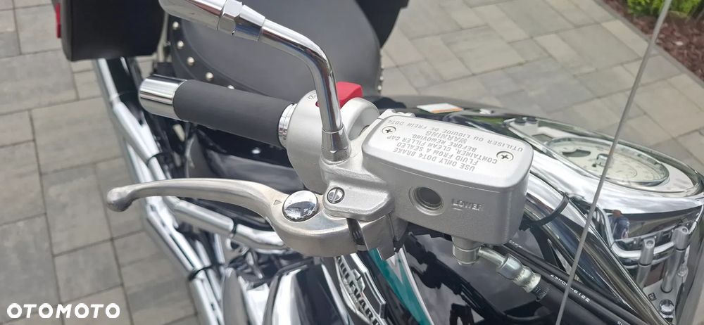 Suzuki VL 800 Volusia - Boulevard C50 - 19