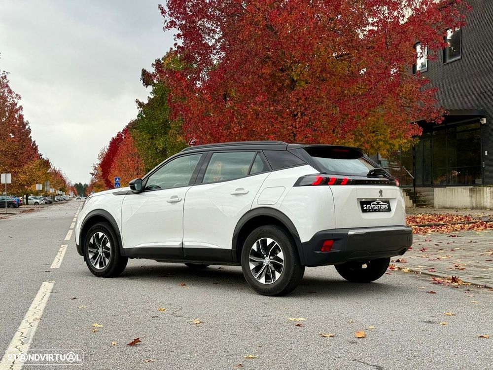 Peugeot 2008 - 8