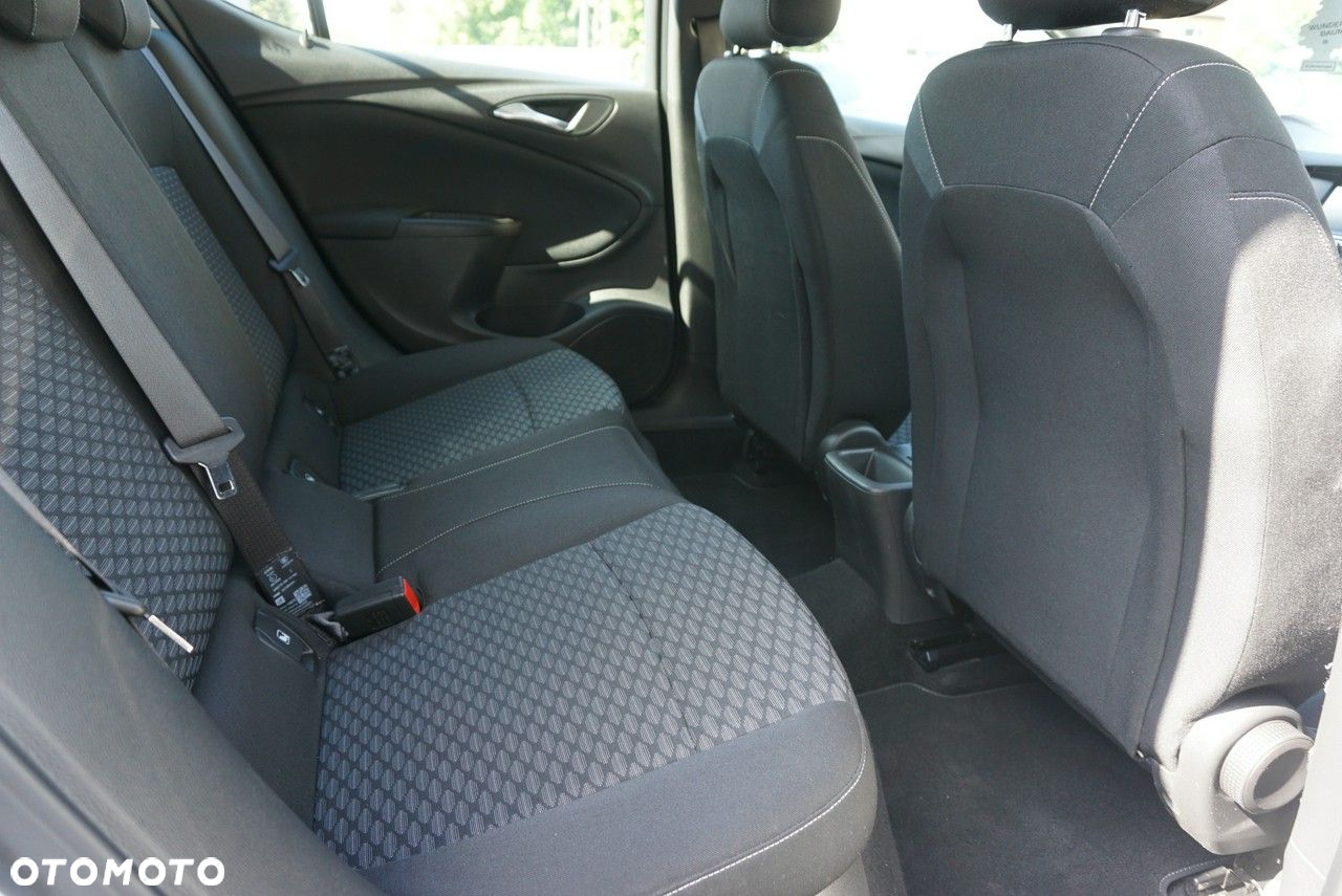 Opel Astra - 19