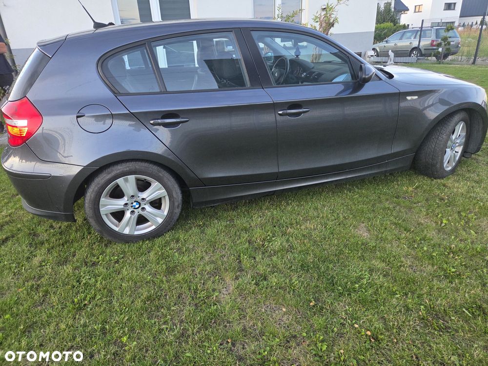 BMW Seria 1 116i - 6