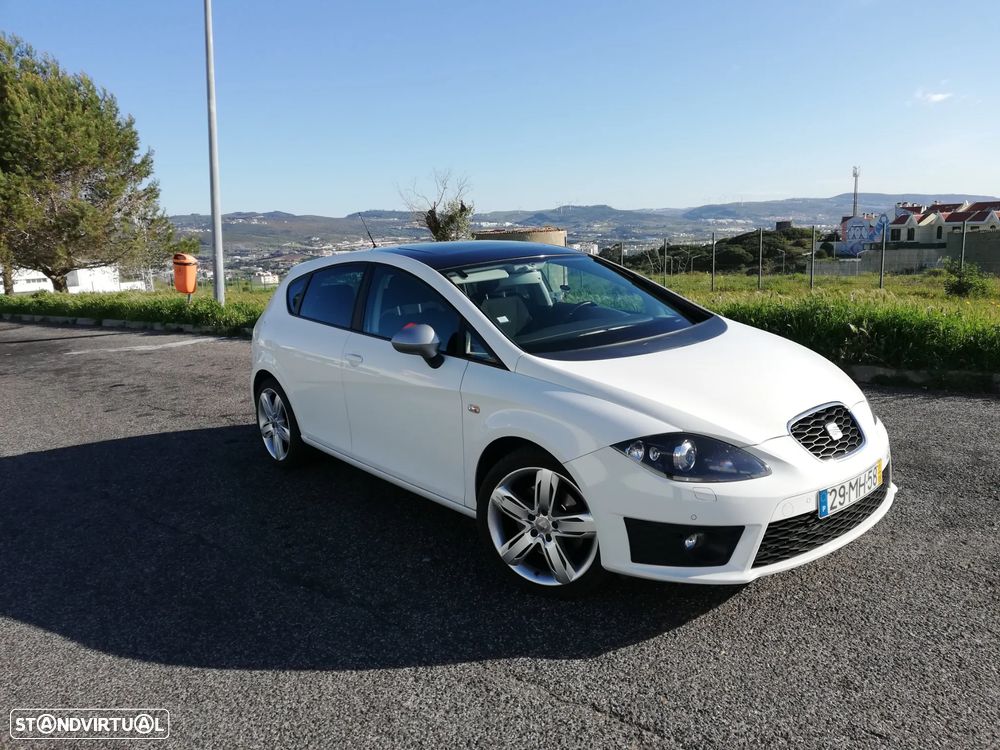SEAT Leon 2.0 TDI FR DPF - 1
