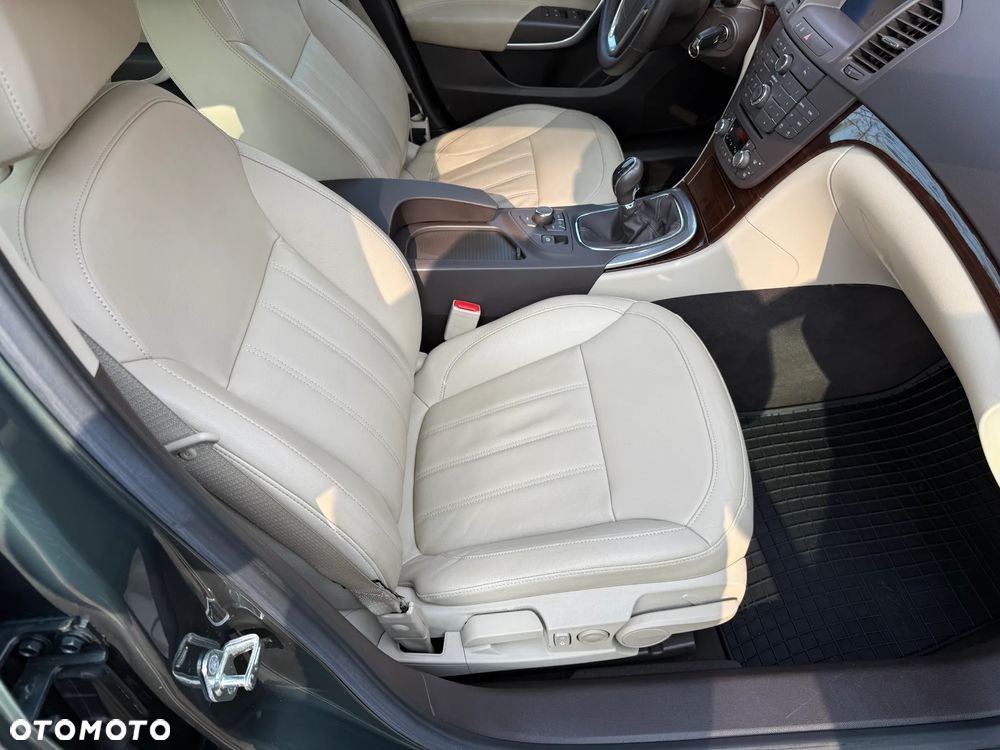 Opel Insignia 2.0 Turbo 4x4 Design Edition - 19