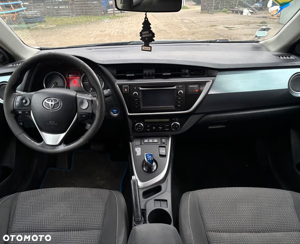 Toyota Auris Hybrid 135 Prestige - 9
