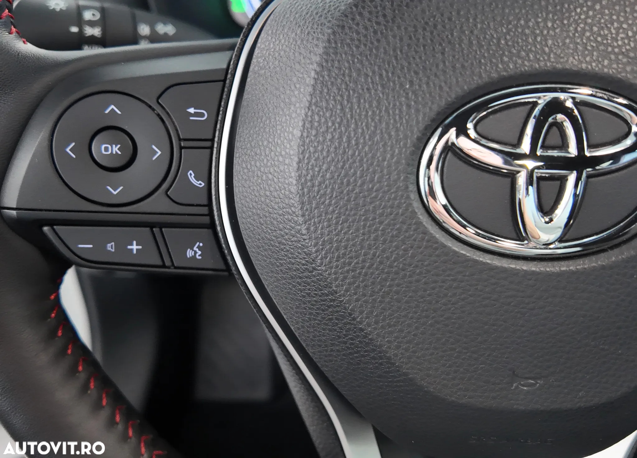Toyota RAV4 2.5 PHEV VVT-iE 4x4 Style Bi-Tone - 30