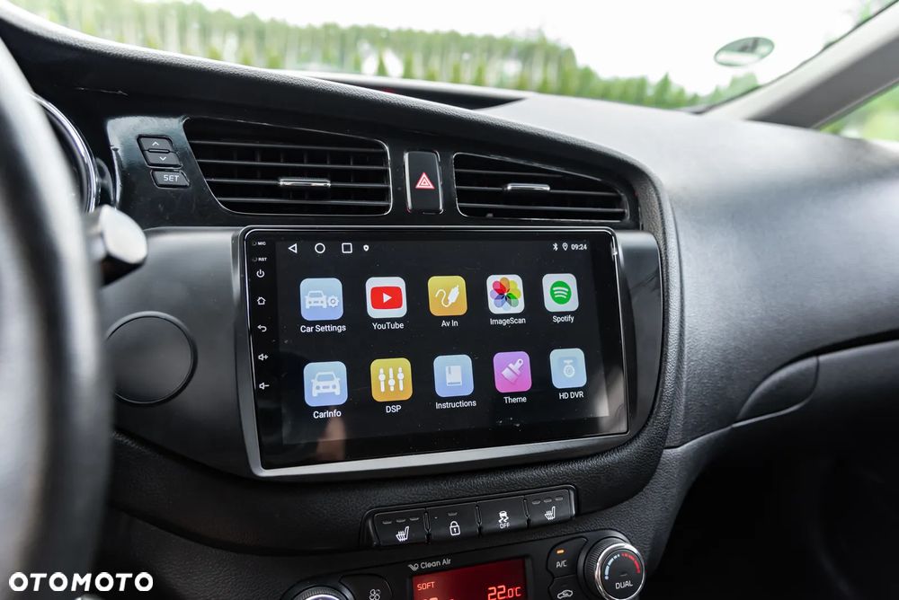 Kia Ceed 1.6 CRDi 128 Platinum Edition - 32