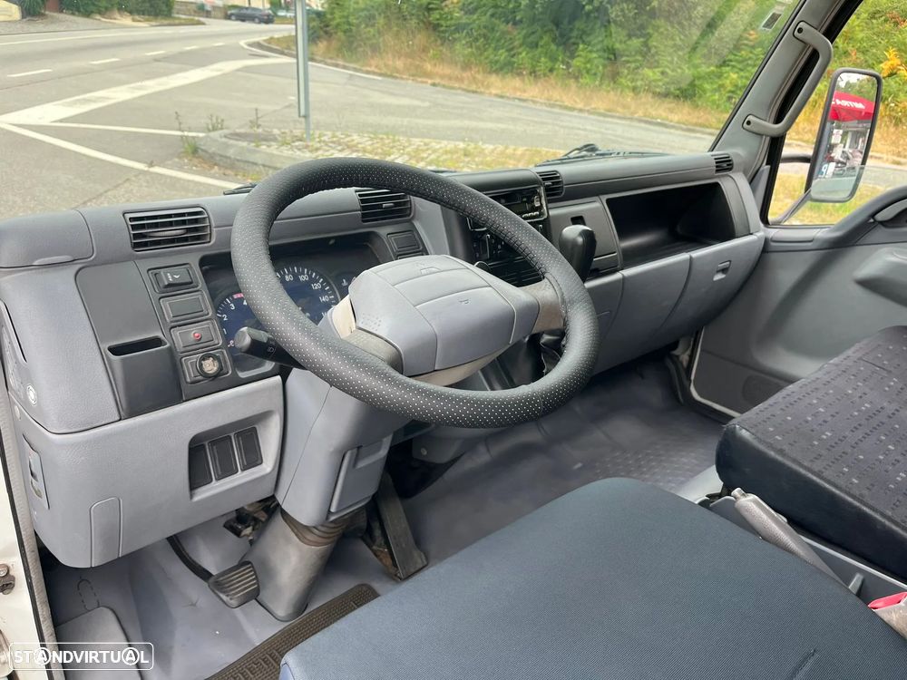 Mitsubishi Fuso Canter | 3.0 Diesel | 3 Lug. - 11