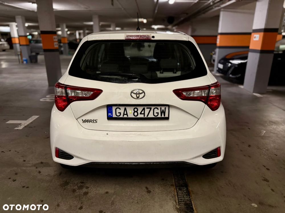 Toyota Yaris 1.5 Premium - 6