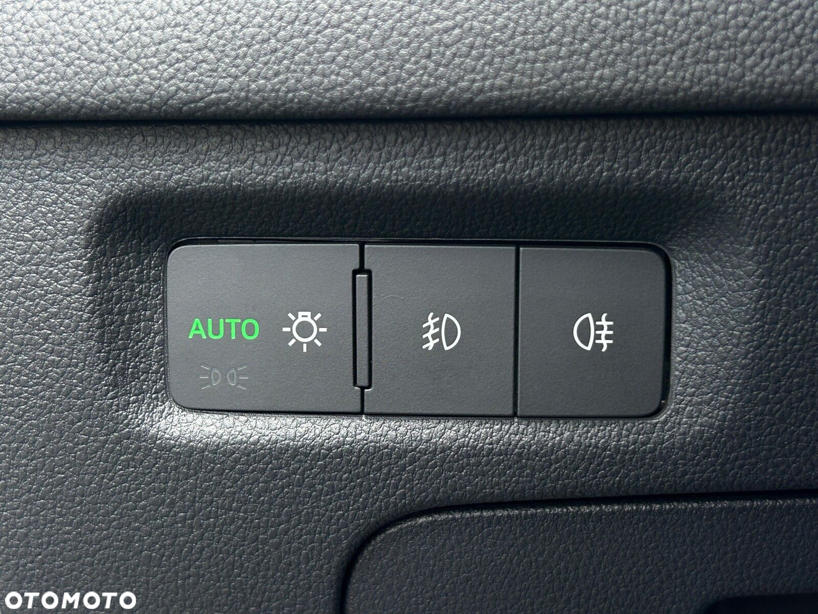 Skoda Octavia 1.5 TSI ACT Ambition - 19