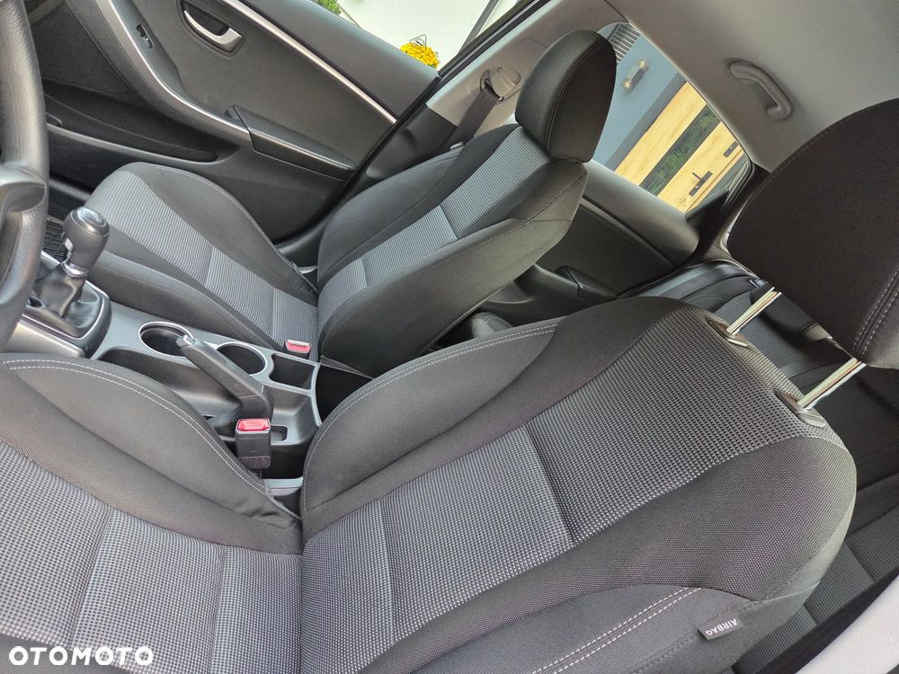 Hyundai i30 - 16