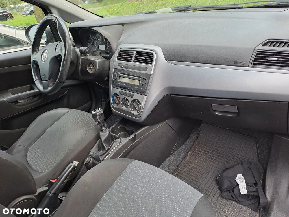 Fiat Grande Punto 1.4 8V Estiva - 2