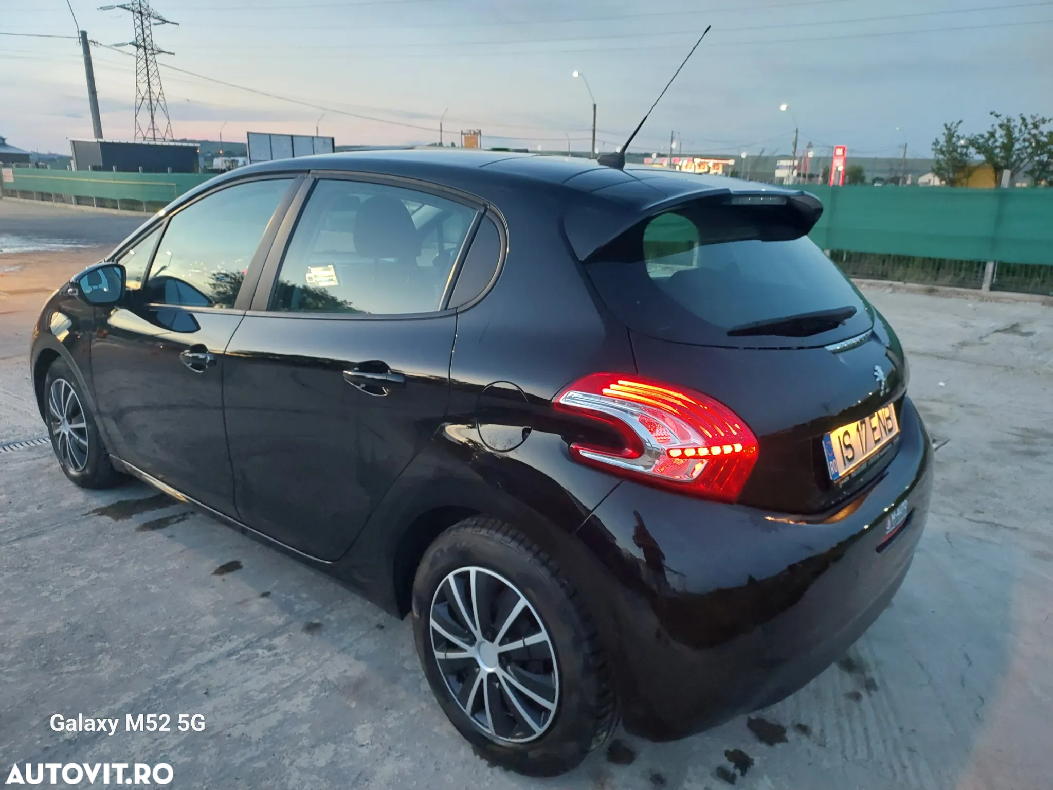 Peugeot 208 1.4 HDi FAP STT Active - 4
