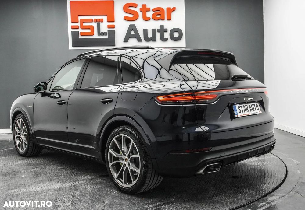Porsche Cayenne - 5